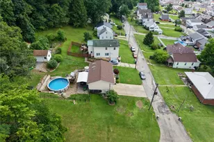 232 Hazen Ave, Ellwood City, PA 16117 - Photo 43