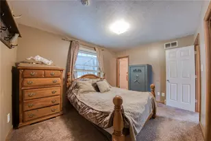 232 Hazen Ave, Ellwood City, PA 16117 - Photo 13