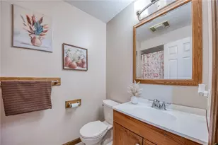 232 Hazen Ave, Ellwood City, PA 16117 - Photo 17