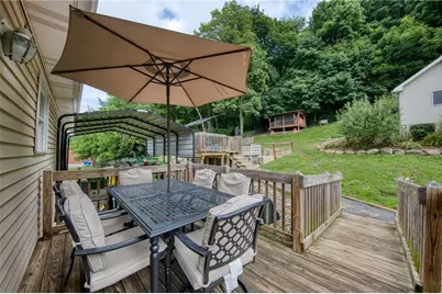 232 Hazen Ave, Ellwood City, PA 16117 - Photo 33
