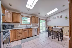 232 Hazen Ave, Ellwood City, PA 16117 - Photo 7