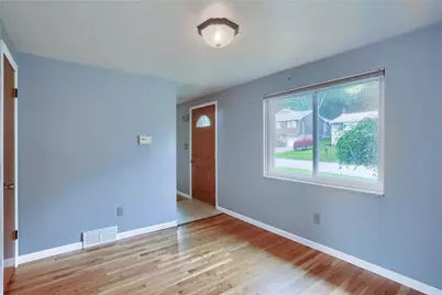 1132 Oblock Rd, Pittsburgh, PA 15239 - Photo 9