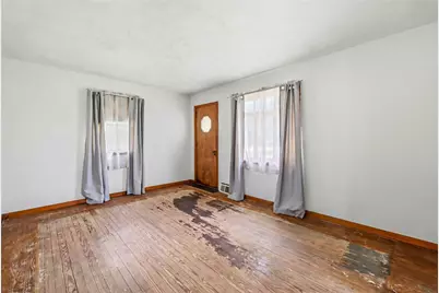 2196 Shadow Dr, South Pymatuning Township, PA 16150 - Photo 3