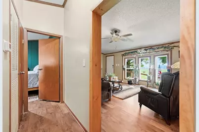101 Timber Brook Dr, Prospect Boro, PA 16052 - Photo 13