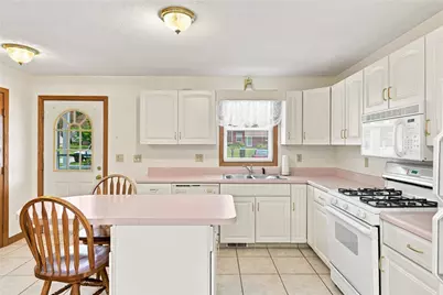 635 Cohasset, Hermitage, PA 16148 - Photo 3