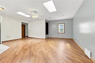 635 Cohasset, Hermitage, PA 16148 - Photo 9