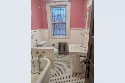 612 Whitney Avenue, Pittsburgh, PA 15221 - Photo 9