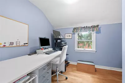 1076 Greenlawn Drive, Green Tree, PA 15220 - Photo 17