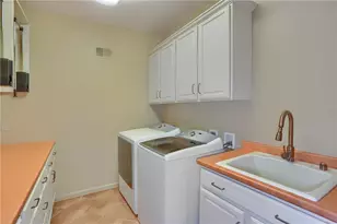 9409 Babcock Blvd, Pittsburgh, PA 15101 - Photo 33