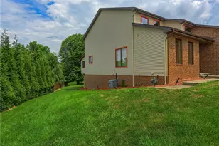 9409 Babcock Blvd, Pittsburgh, PA 15101 - Photo 3