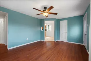 724 Rose Ln, Baldwin Twp, PA 15234 - Photo 3