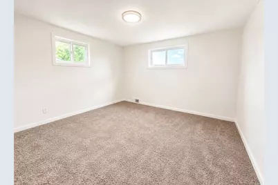 1997 Gregory Dr, Monroeville, PA 15146 - Photo 21