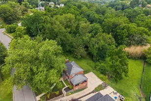 1253 Beagle Dr, Bethel Park, PA 15102 - Photo 25