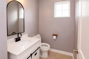 1000 Grey Fox Cir, Collier Township, PA 15017 - Photo 5