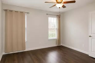 1000 Grey Fox Cir, Collier Township, PA 15017 - Photo 15