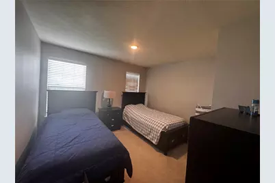 1861 Louisville, Pittsburgh, PA 15143 - Photo 17