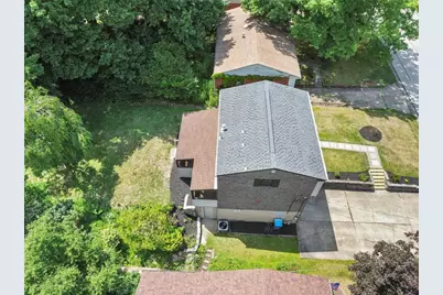 721 Sara Ln, Pittsburgh, PA 15147 - Photo 25