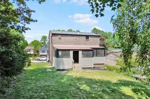 721 Sara Ln, Pittsburgh, PA 15147 - Photo 23