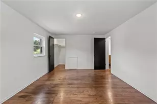721 Sara Ln, Pittsburgh, PA 15147 - Photo 11