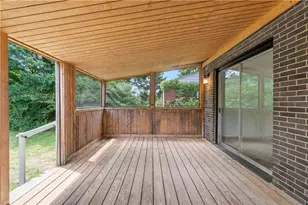 721 Sara Ln, Pittsburgh, PA 15147 - Photo 21