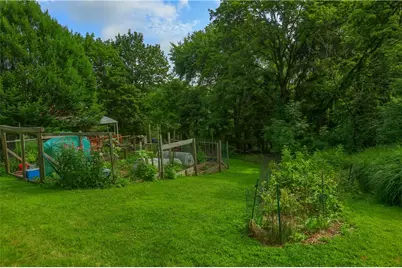 836 Harmony Rd, Ohio Township, PA 15237 - Photo 9