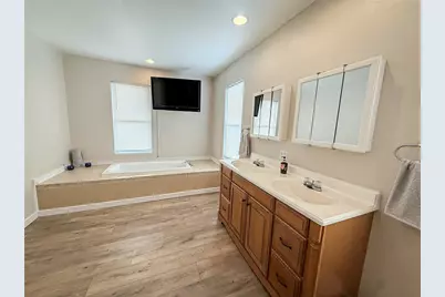 817 11th St, Stowe Township, PA 15136 - Photo 35