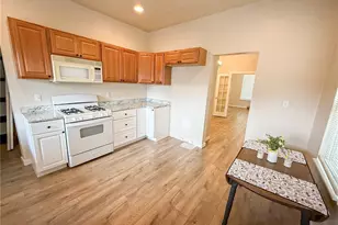 817 11th St, Stowe Township, PA 15136 - Photo 9