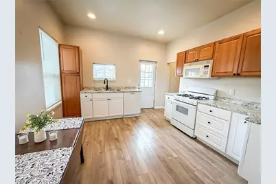 817 11th St, Stowe Township, PA 15136 - Photo 7