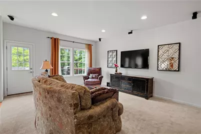 6359 Club Dr, South Fayette, PA 15057 - Photo 7