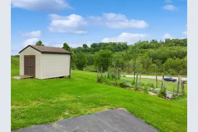 1495 E Beau St, South Strabane, PA 15301 - Photo 5