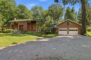 2536 Beechwood Rd, New Wilmington Boro, PA 16142 - Photo 1