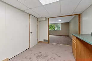 424 Glaids Dr, Pittsburgh, PA 15243 - Photo 39