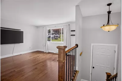 523 Friendship Dr, Elizabeth Twp/Boro, PA 15135 - Photo 5