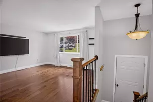 523 Friendship Dr, Elizabeth Twp/Boro, PA 15135 - Photo 5