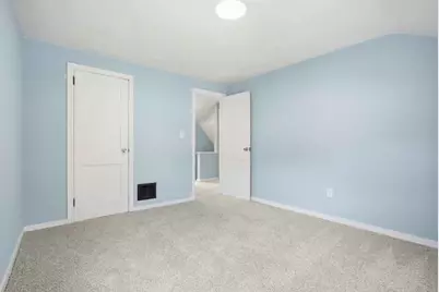 1219 Circle Dr, Pittsburgh, PA 15221 - Photo 5
