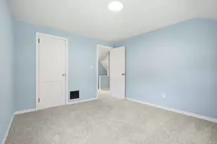 1219 Circle Dr, Pittsburgh, PA 15221 - Photo 5