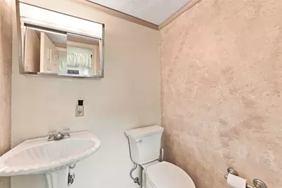 457 Lynn Ann Dr, Pittsburgh, PA 15068 - Photo 19