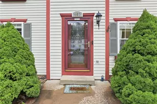 457 Lynn Ann Dr, Pittsburgh, PA 15068 - Photo 7