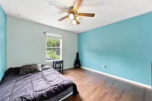 457 Lynn Ann Dr, Pittsburgh, PA 15068 - Photo 17