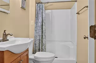 457 Lynn Ann Dr, Pittsburgh, PA 15068 - Photo 31