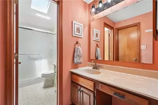 807 Hillcrest Cir, Pittsburgh, PA 15090 - Photo 21