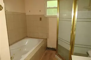 1119 Charles St, Stowe Township, PA 15136 - Photo 17