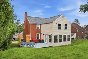 82 E Manilla Ave, Green Tree, PA 15220 - Photo 27