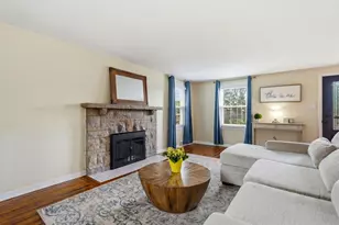 82 E Manilla Ave, Green Tree, PA 15220 - Photo 5