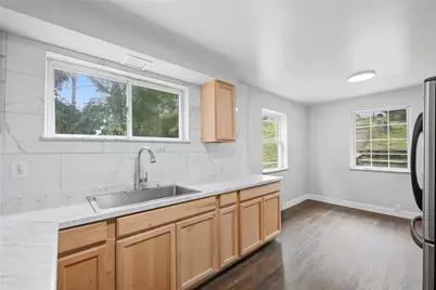601 Howard St, Harmony Township, PA 15003 - Photo 11
