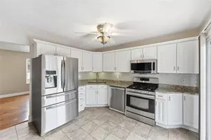 328 Whitney Chase Ln, North Huntingdon, PA 15642 - Photo 11