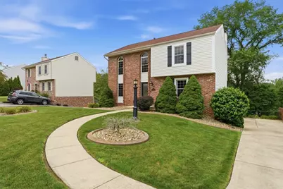 328 Whitney Chase Lane, North Huntingdon, PA 15642 - Photo 3
