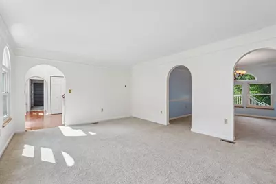 209 Jaclyn Dr, Cranberry Township, PA 16066 - Photo 9