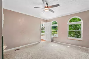 209 Jaclyn Dr, Cranberry Township, PA 16066 - Photo 7