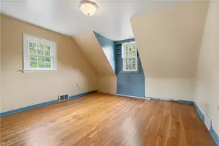 1733 Locust Rd, Pittsburgh, PA 15143 - Photo 21